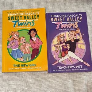 Sweet Valley Twins Graphic Novels - The New Girl & Teachers Pet